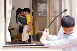 Anh trai bỏ nhà đi khi cãi nhau với người yêu của anh trai, cậu em trai ở nhà số hưởng
