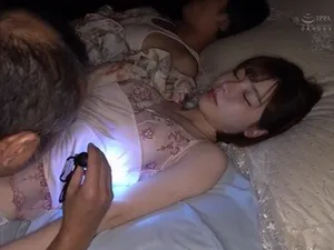 Vào phải căn hộ của 2 má con này thì quên luôn đường về nhà